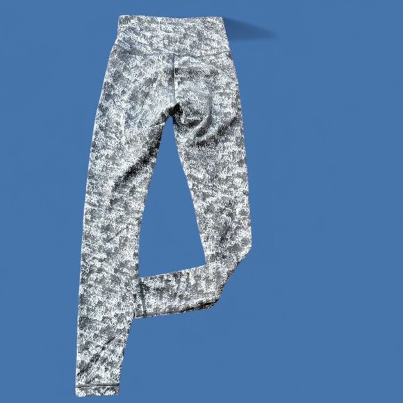 Lululemon Gray & White Watercolor Pattern Leggings - Picture 2 of 5
